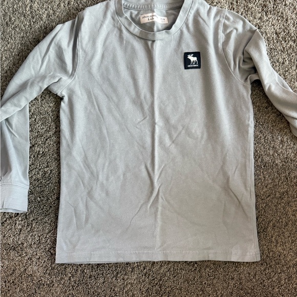 Abercrombie Kids Gray Long Sleeve Tee Classic Crew - Picture 1 of 2